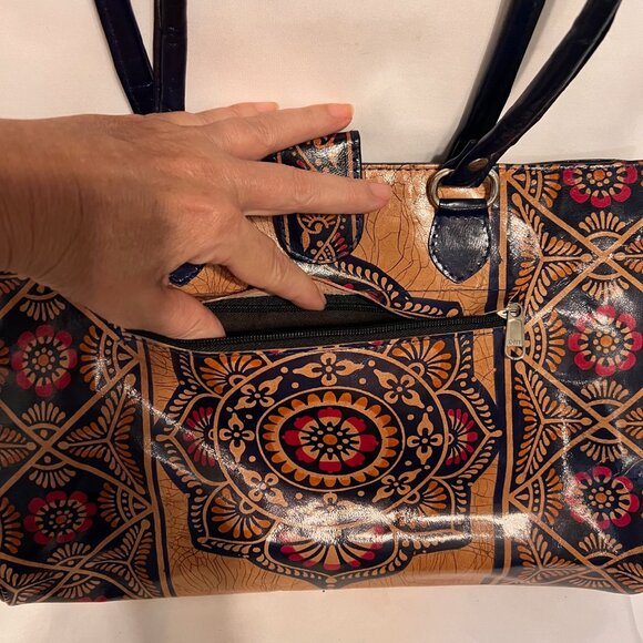 Shantiniketan Leather Indian Shoulder/Tote-Exclusive Batik Design Ethnic-Tan/Blu - Picture 5 of 16